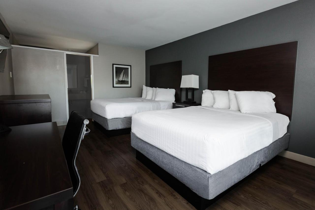 Vagabond Inn Oxnard Bagian luar foto