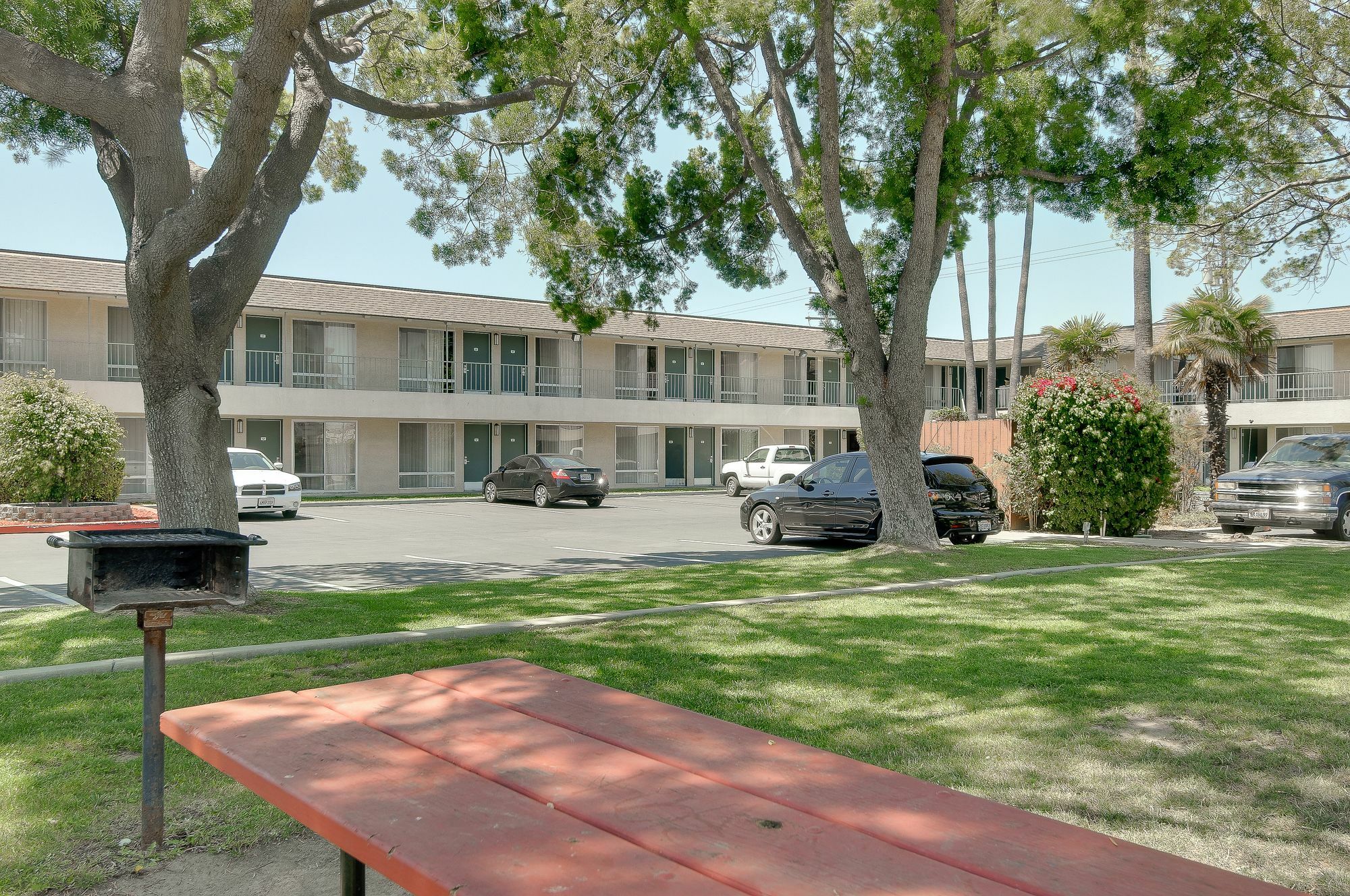 Vagabond Inn Oxnard Bagian luar foto